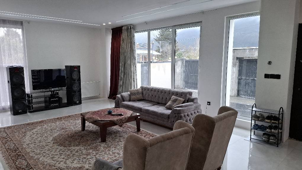 ویلا سه خوابه دوبلکس استخردار آبگرم طبیعت