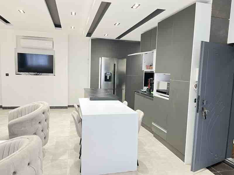 یک خوابه فرکانس واحد 1