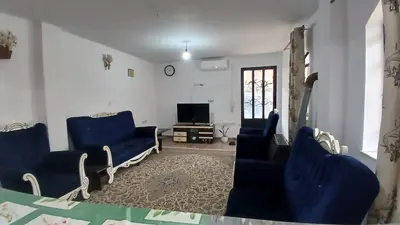 سوئیت یک خوابه گلها 11