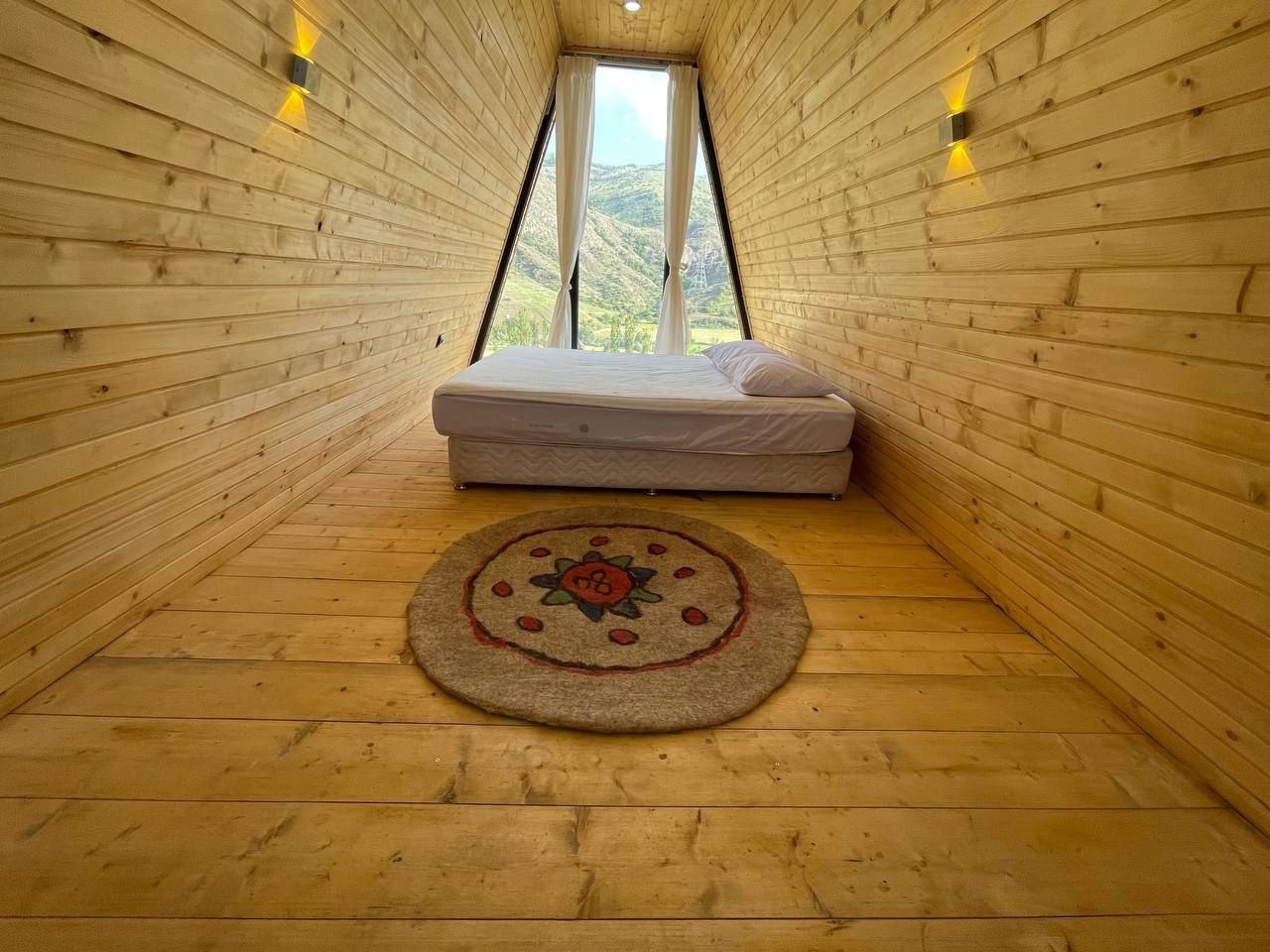 یک خوابه سوئیسی ییلاقی زوبین