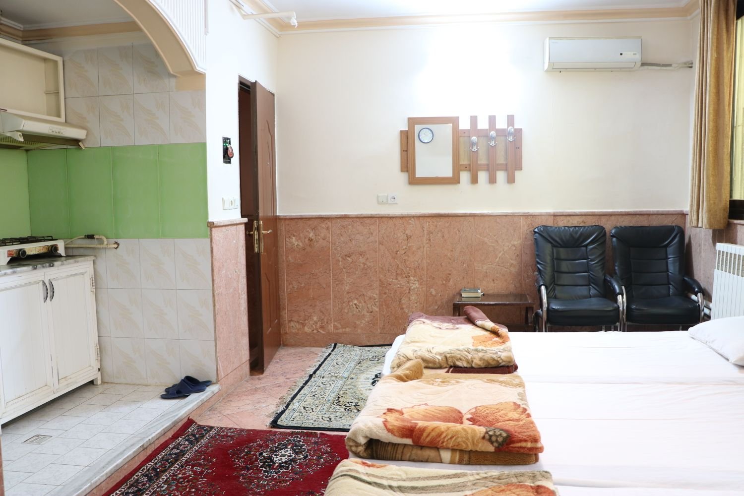 مسافرخانه چهار تخت همکف پیام