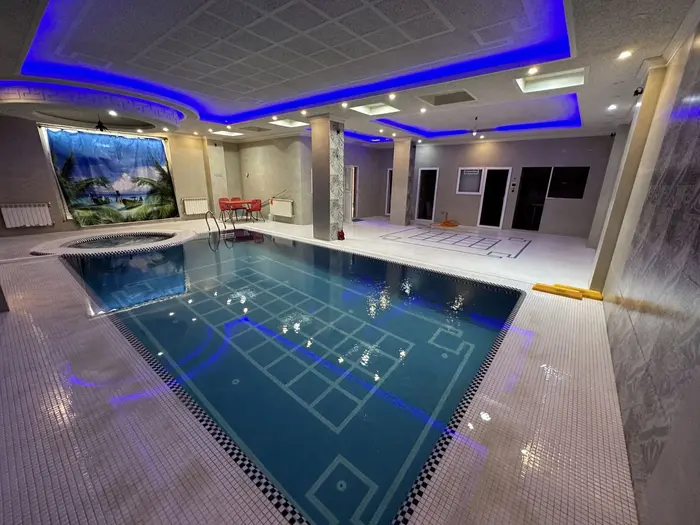 ویلا سه خوابه تریپلکس استخردار آبگرم عمارت آرین