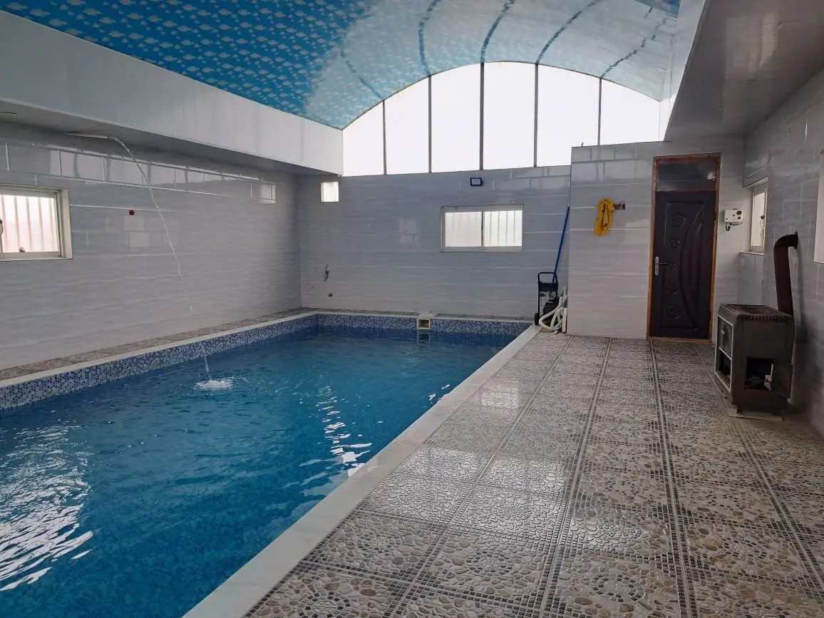 ویلا یک خوابه استخردار آبگرم باغ پژولیده