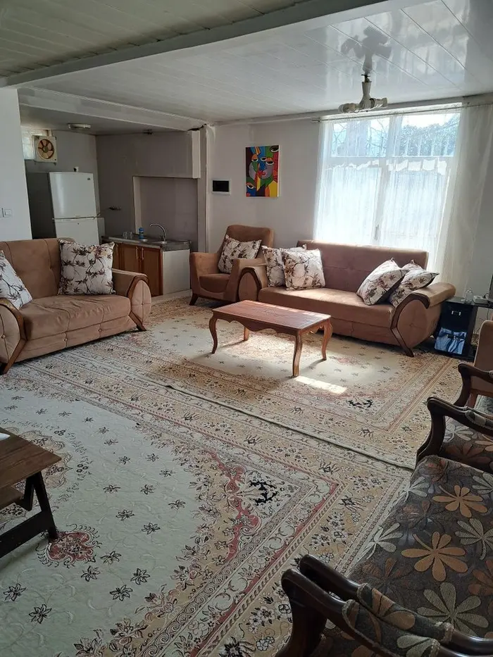 ویلا یک خوابه استخردار آبگرم باغ پژولیده