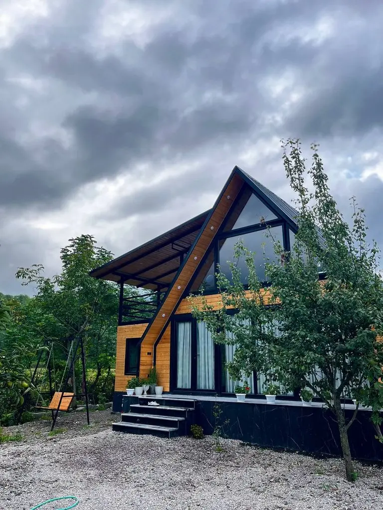 کلبه دوخوابه سوئیسی میرمحله