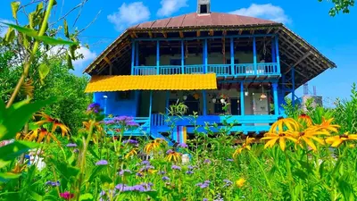 اقامتگاه سنتی دوخوابه خانه پدری واحد ۱