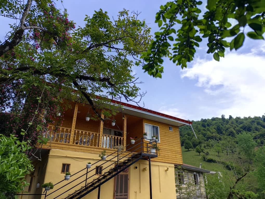 شش خوابه استخردار آبگرم مرکیه