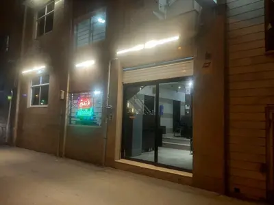 مسافرخانه هتل اعتماد - واحد سه تخته 2