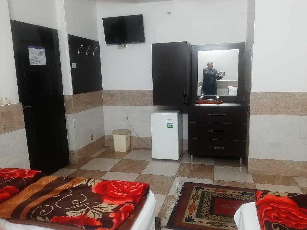 مسافرخانه هتل اعتماد - واحد چهارتخته 2