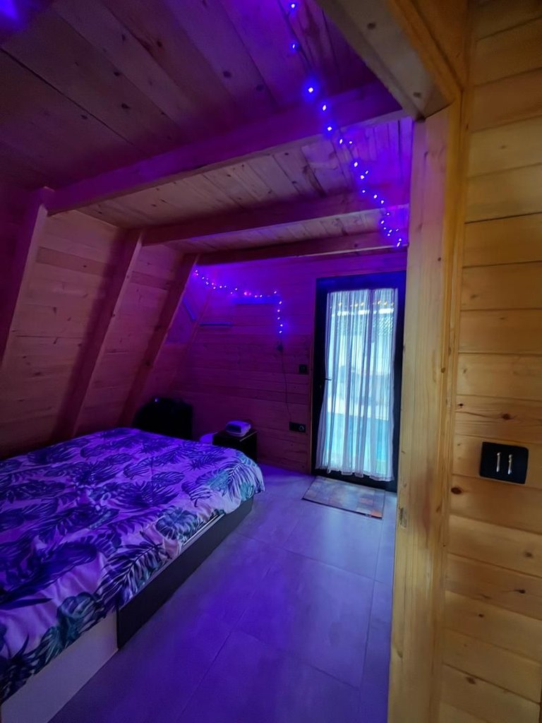 دوخوابه سوئیسی استخردار آبگرم مولانا