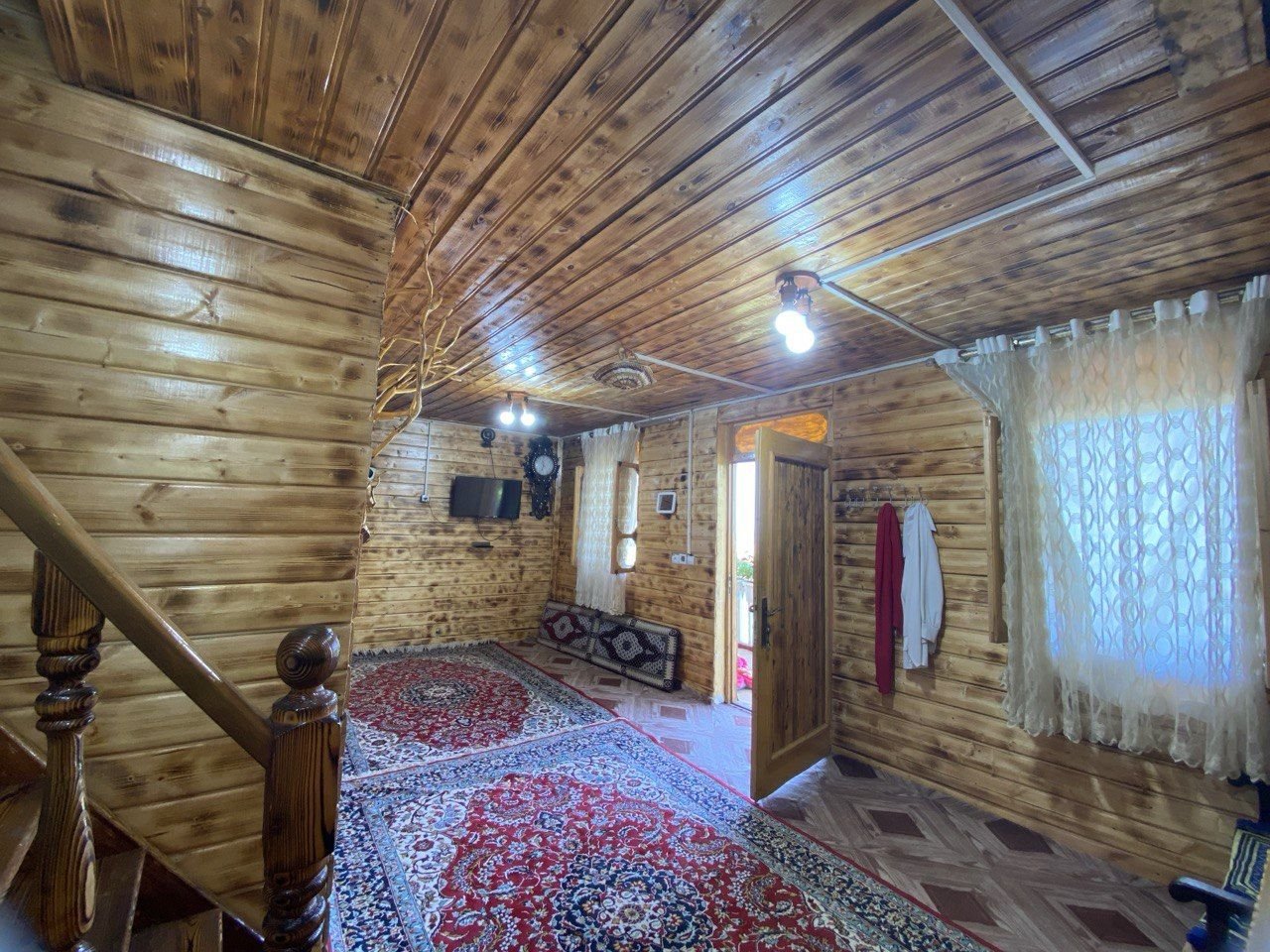 یک خوابه چوبی عمو کوروش