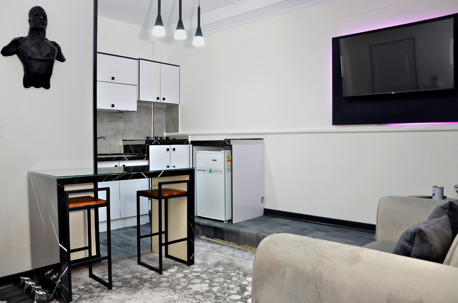 آپارتمان یک خوابه ستارخان - واحد 13