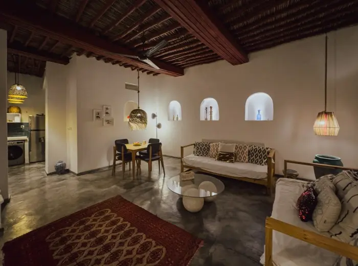 بوم گردی دوخوابه ساحلی خانه سعدی