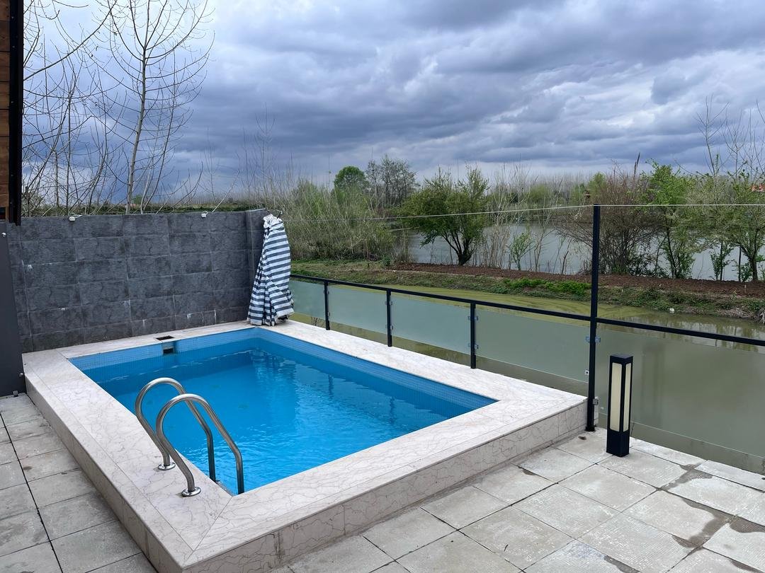 ویلا دوخوابه استخردار آبگرم باغ یاس 6