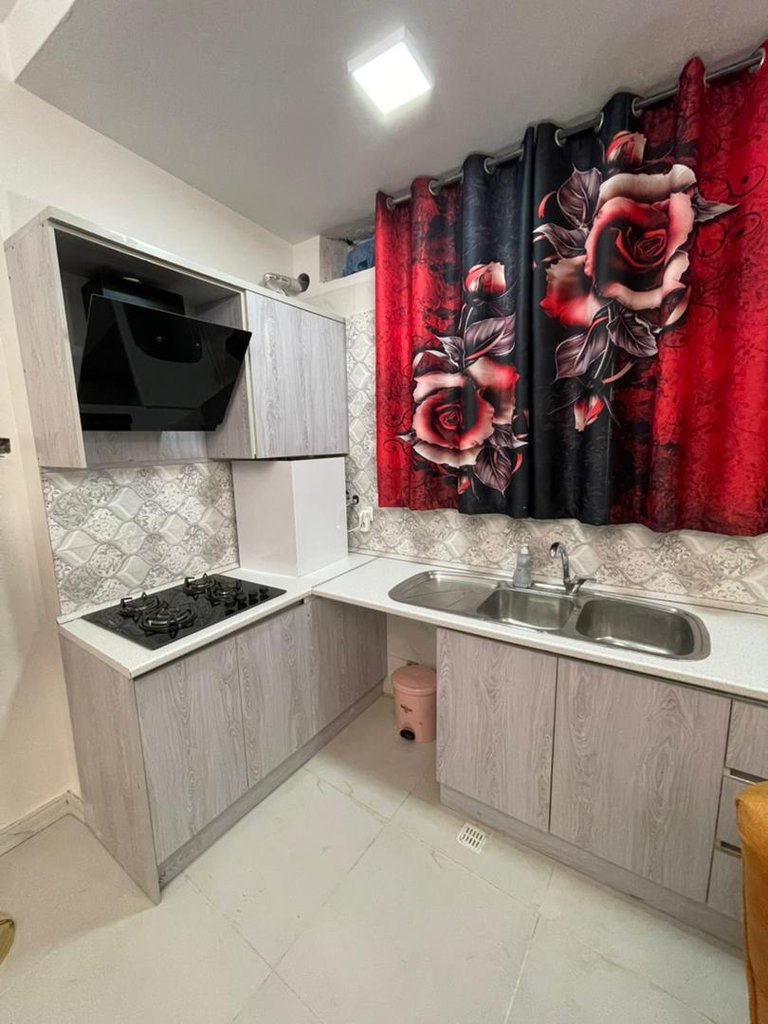 آپارتمان یک خوابه باغ قصر تهران 5