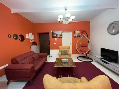 آپارتمان یک خوابه باغ قصر تهران 1