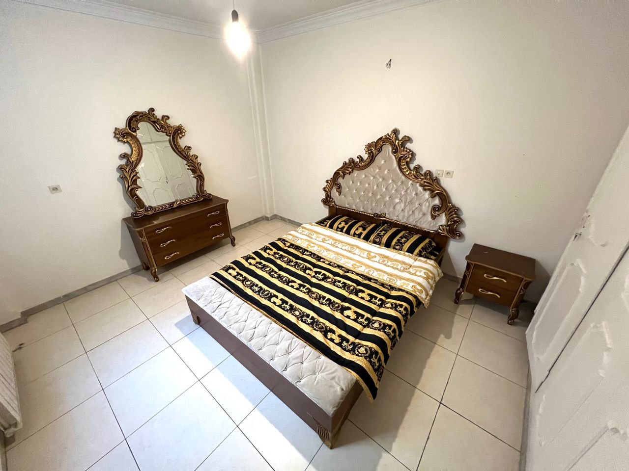 دوخوابه بهنام آیت الله کاشانی 1