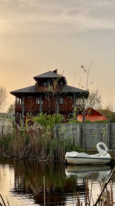 بومگردی شاتوت - واحد 3