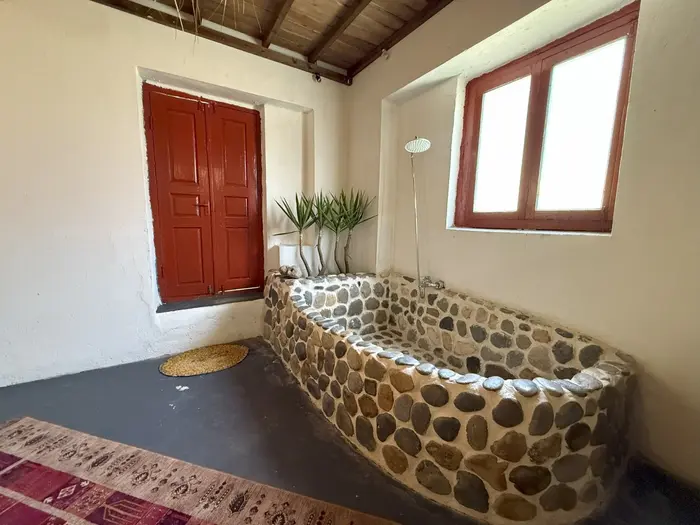 بوم گردی کوکه - واحد یاقوت