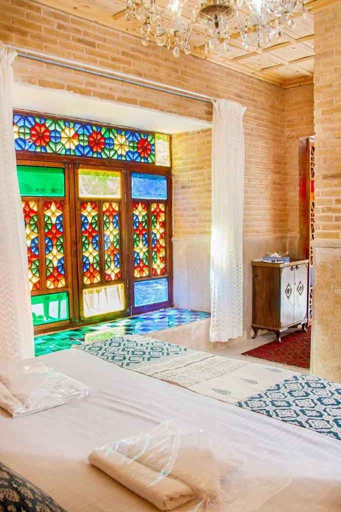 اقامتگاه سنتی آبان - واحد رز