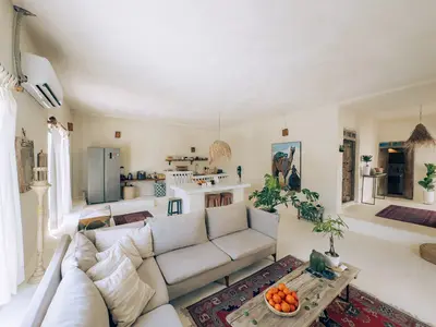 ویلا سه خوابه دوبلکس استخردار کوزدن