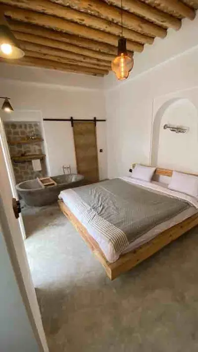 بومگردی سه خوابه عمارت سبز - واحد استخردار