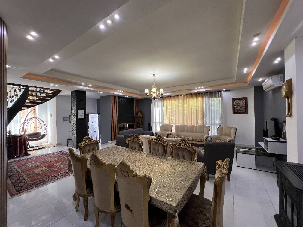 ویلا چهار خوابه استخردار آبگرم الماس قو