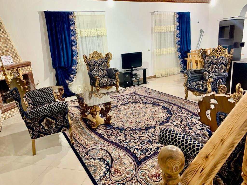 ویلا دوخوابه دوبلکس استخردار آبگرم گل‌مریم