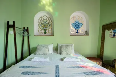 اقامتگاه سنتی آبان - واحد شکوفه