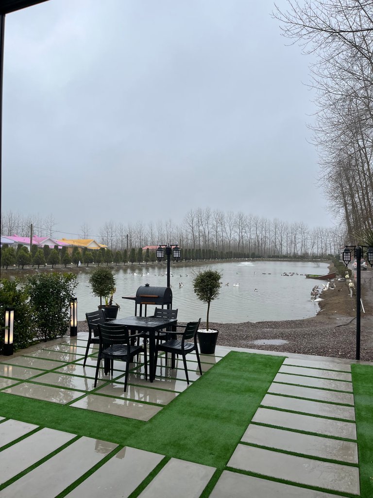 کلبه یک خوابه استخردار آبگرم برکه