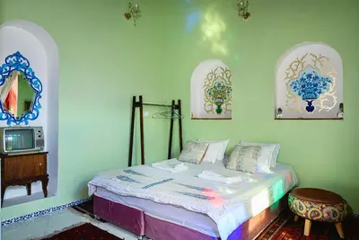 اقامتگاه سنتی آبان - واحد شکوفه