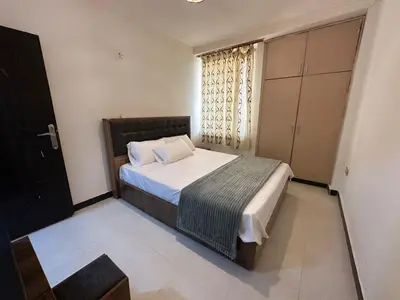 آپارتمان دوخوابه پلاراز 2