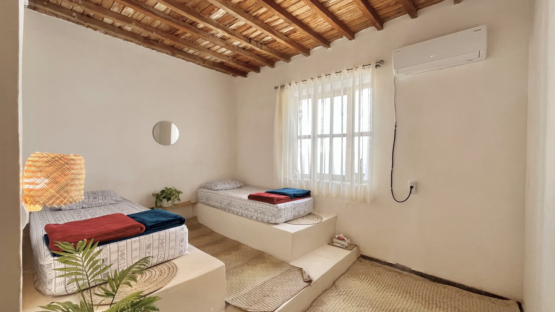 خانه کوچ - واحد دوست