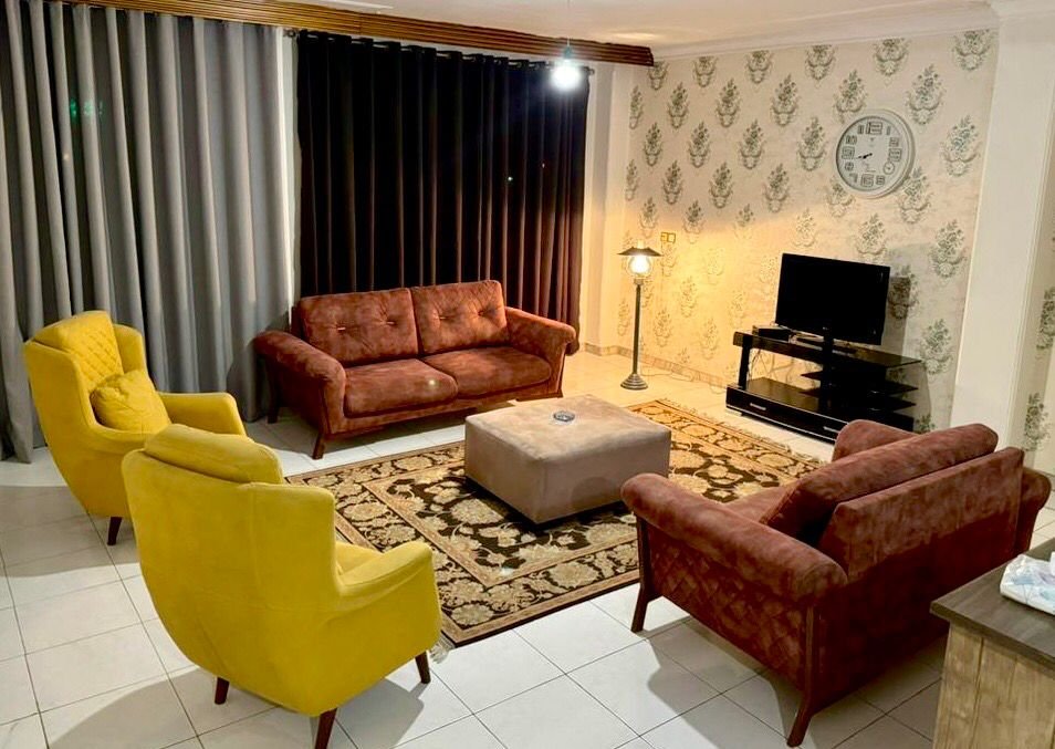 آپارتمان دوخوابه بهنام آیت الله کاشانی ۴