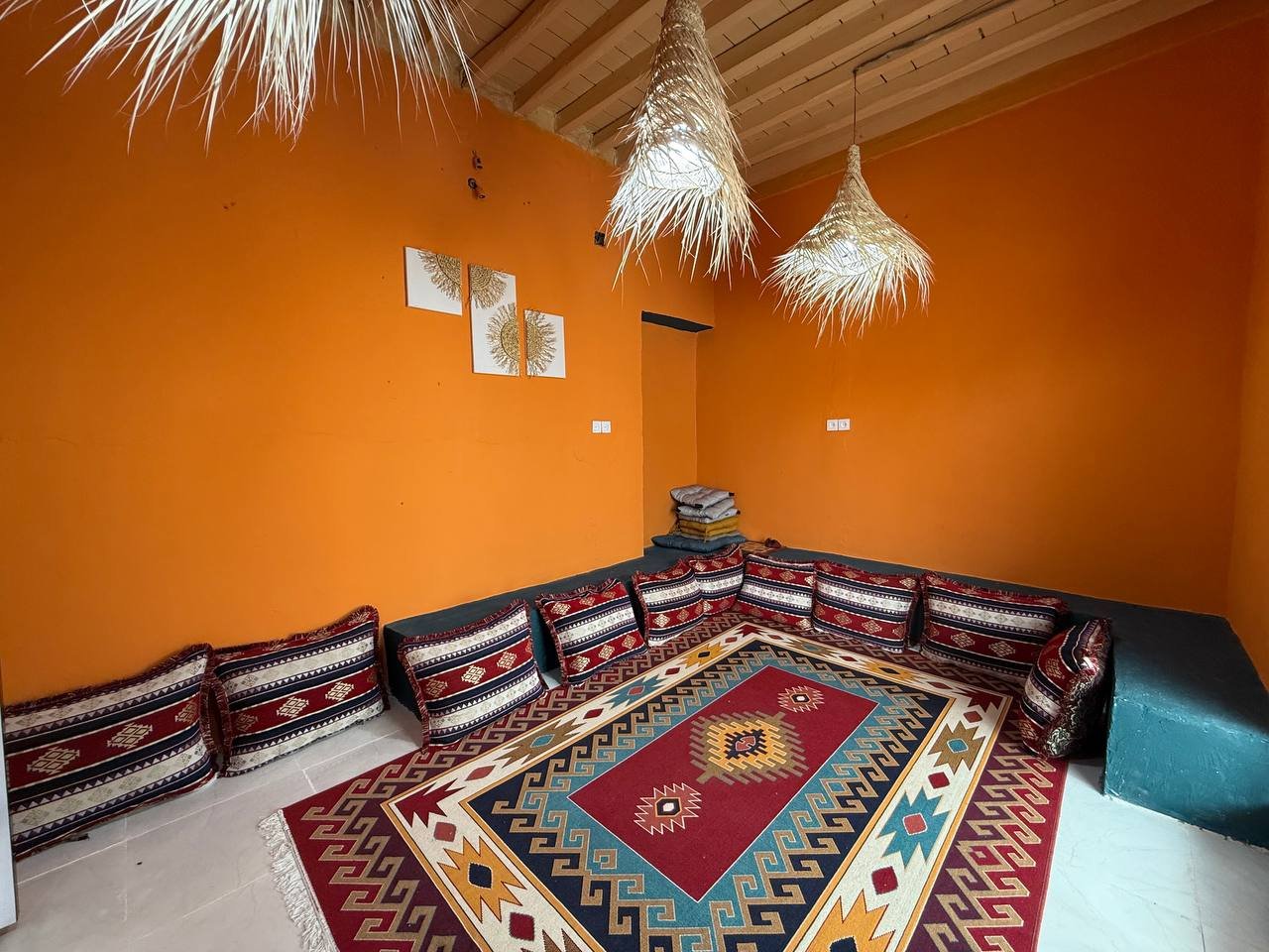 بوم گردی خانه ماوا - واحد ٣