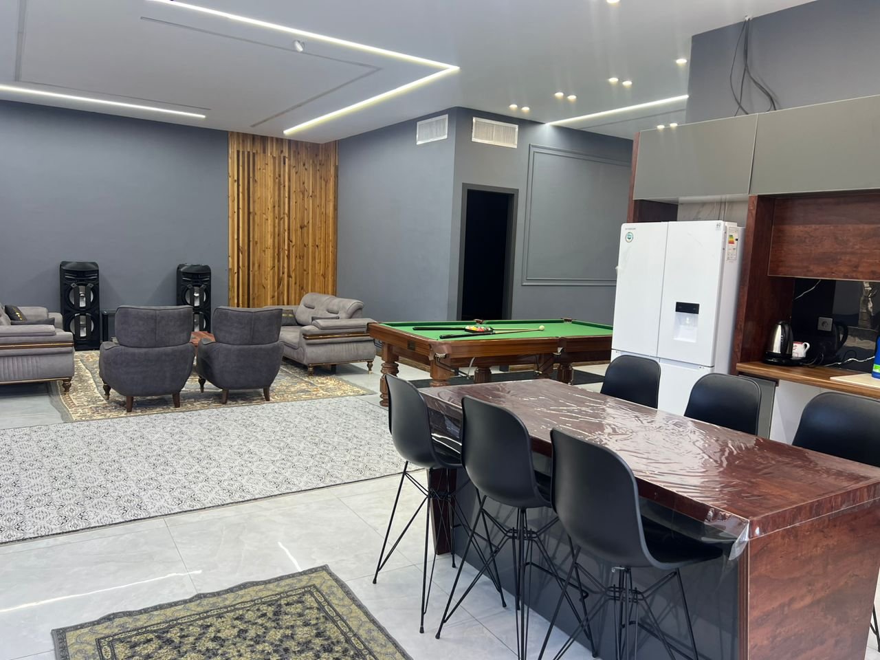 ویلا چهارخوابه استخردار آبگرم عمارت دیانا