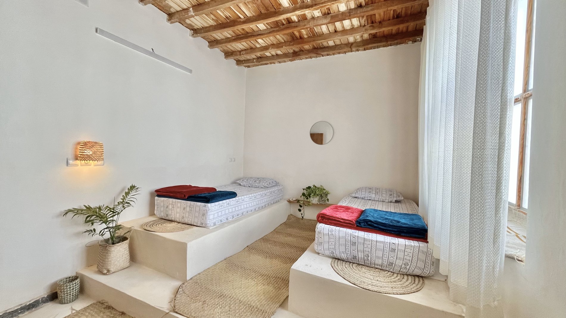 خانه کوچ - واحد دوست