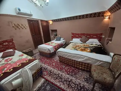 بومگردی فروردین - واحد پروین