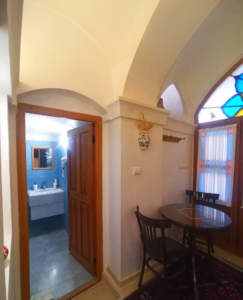 اقامتگاه سنتی سرای صباغیان - واحد فیروزه