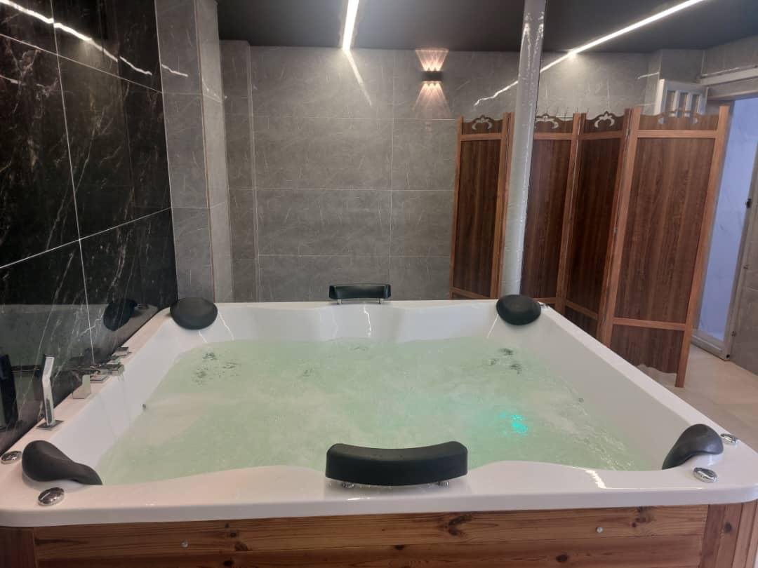 ویلا یک خوابه جکوزی دار جاویدان