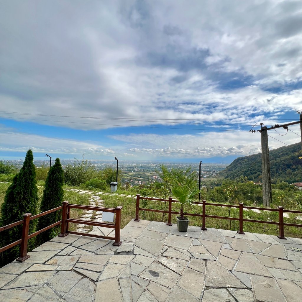 یک خوابه سوئیسی اوپه واحد جکوزی دار توکا