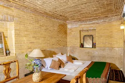 اقامتگاه سنتی آبان - واحد یاس