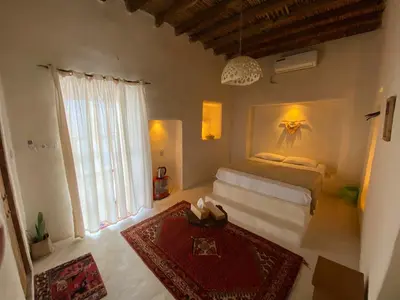 بومگردی داماهی - واحد سالمونت