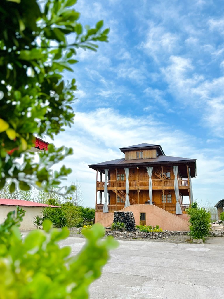 بوم گردی شاتوت - واحد 1