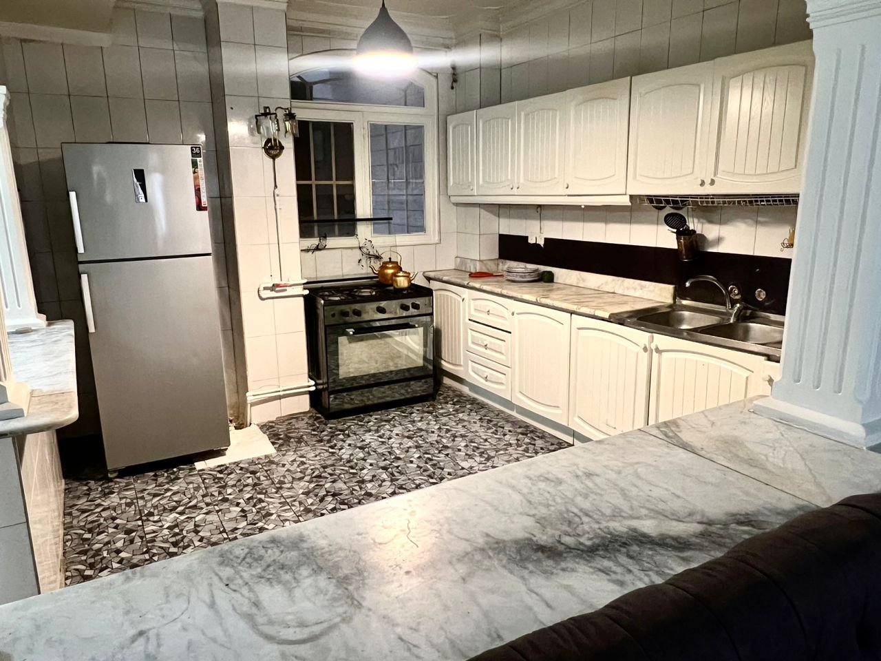 آپارتمان دوخوابه بهنام آیت الله کاشانی 1