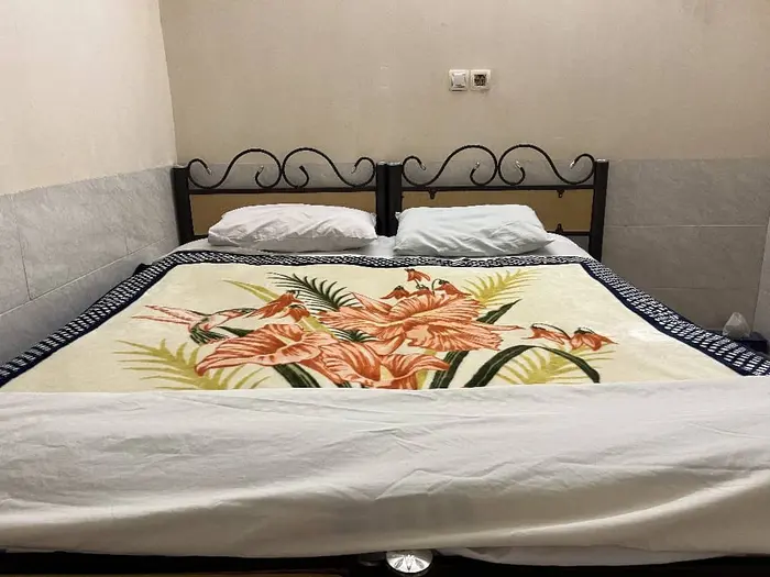 اقامتگاه سنتی فروردین - واحد بوکن