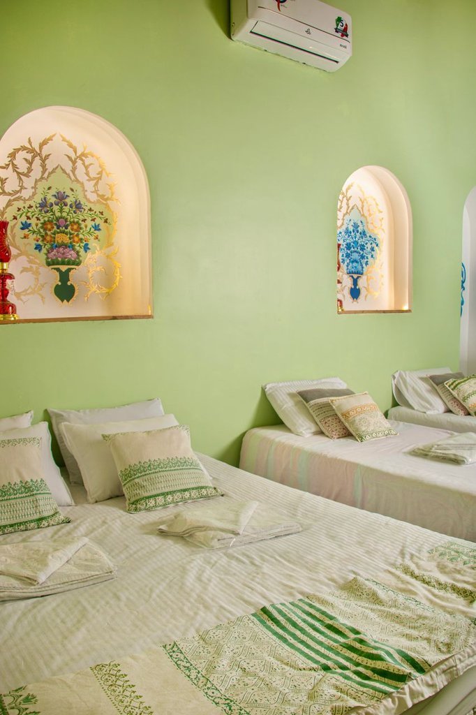 اقامتگاه سنتی آبان - واحد بهار