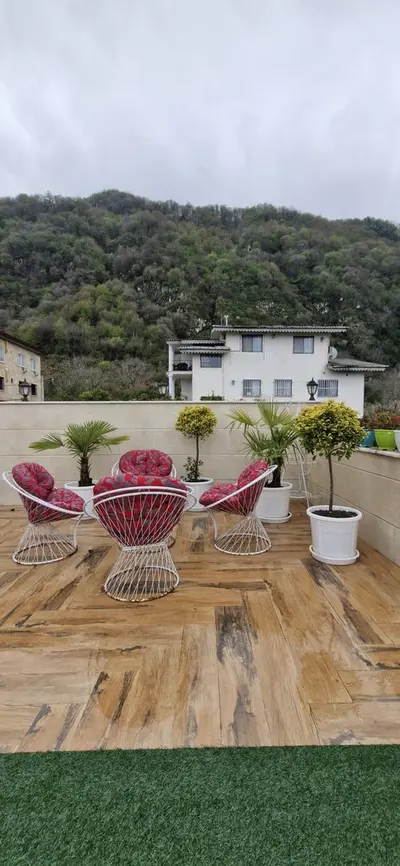 ویلا دوخوابه جنگلی استخردار سفید تمشک