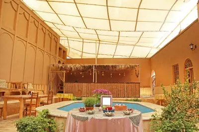 بومگردی فروردین - واحد جاز