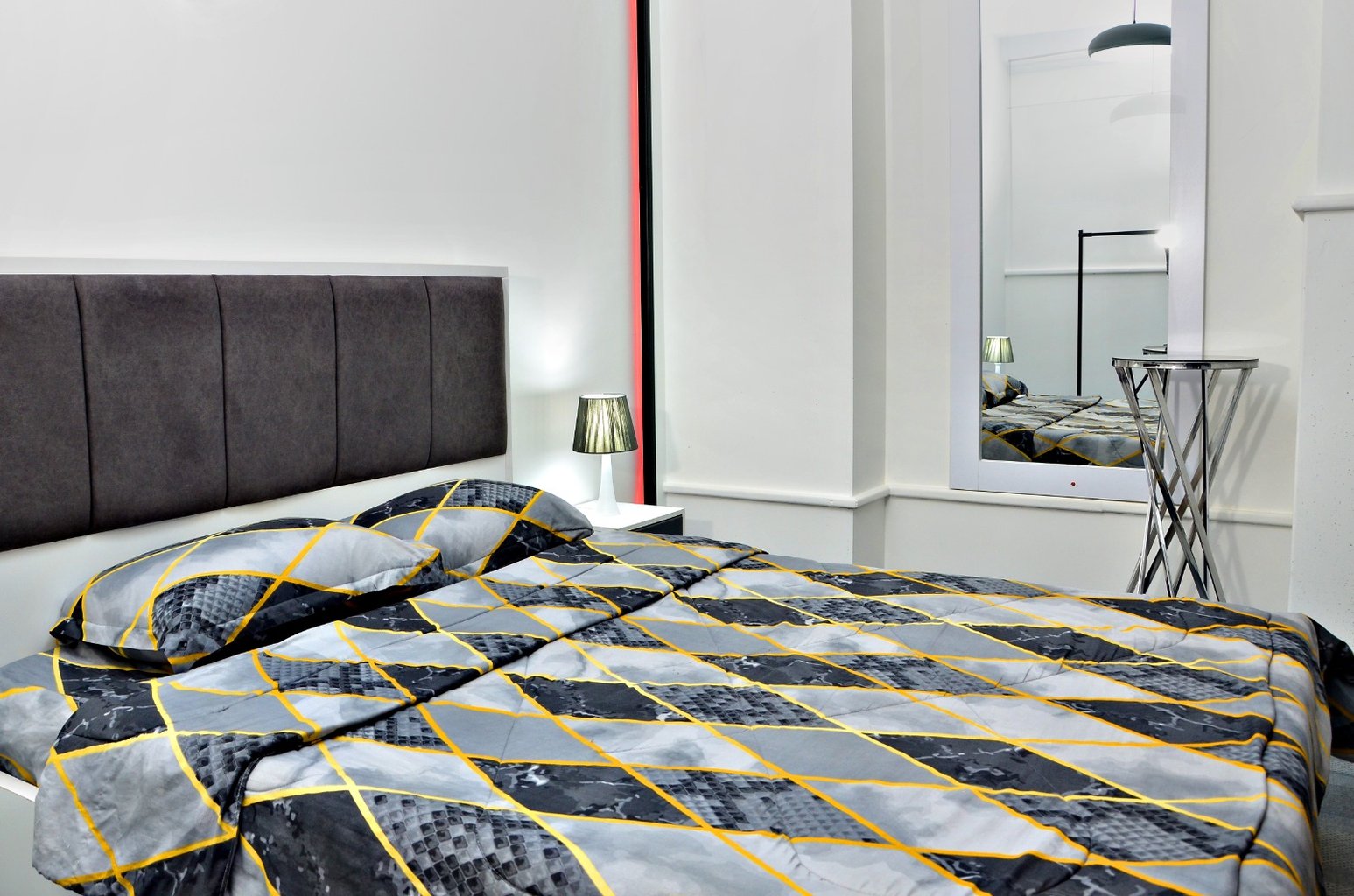 آپارتمان یک خوابه ستارخان - واحد 13